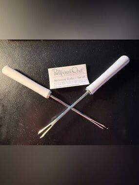 The Pampered Chef Accessory Forks - Set of 2, White Handles. NIB
